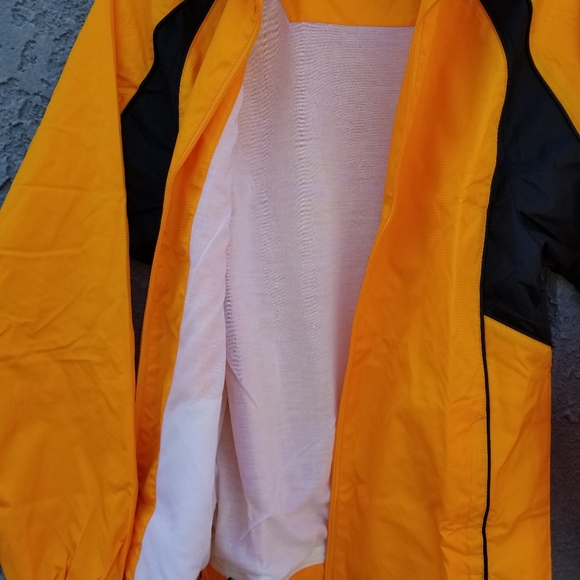 **NEW** no tags kids bright yellow team wind break - Picture 5 of 7